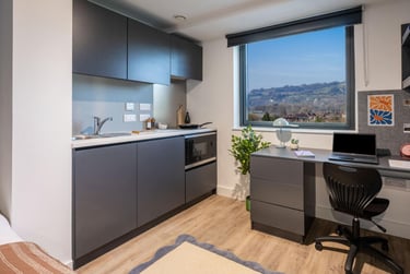 1 bed studio, Rackfield Place, Twerton, Bath, BA21HB - Image 1